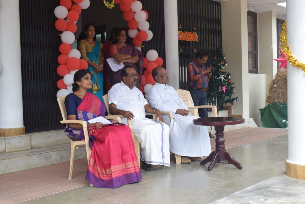 "Christmas day celebrated on 23/12/2019 in the school premises"